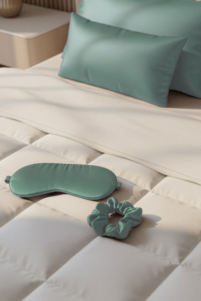 %100 İpek Yastık Kılıfı 50x70 cm - NEFTHİ YEŞİLİ