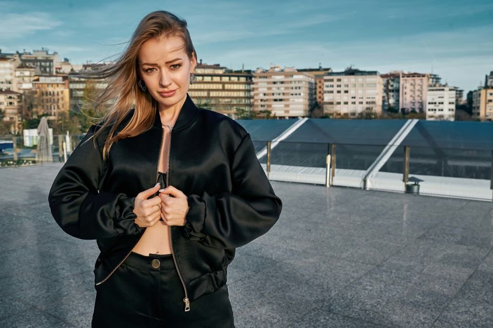 Bomber Beyaz Nakışlı Dolce Ceket Kargo Pantolon Takım S