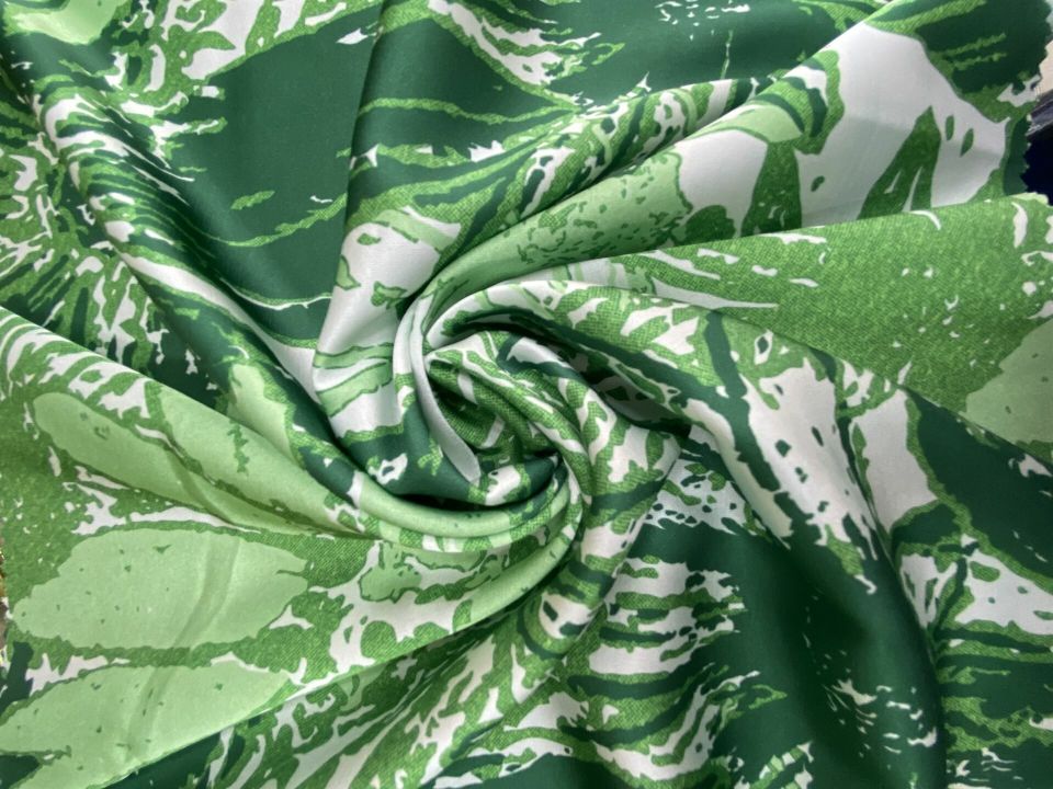 Patterned Soft Lycra Satin 1 Meter Fabric