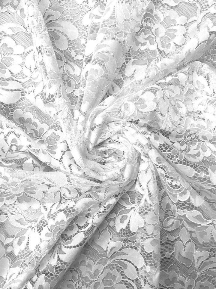 دانتيل فرنسي فاخر بحبل 1 متر قماش أبيض فاتح (col-2022-001A)